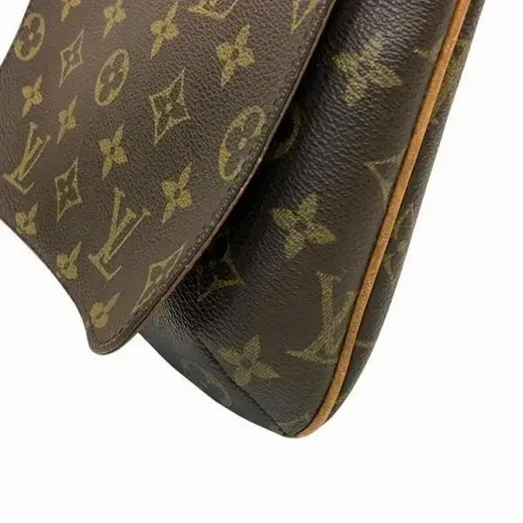 LOUIS VUITTON Brown Monogram Shoulder Bag